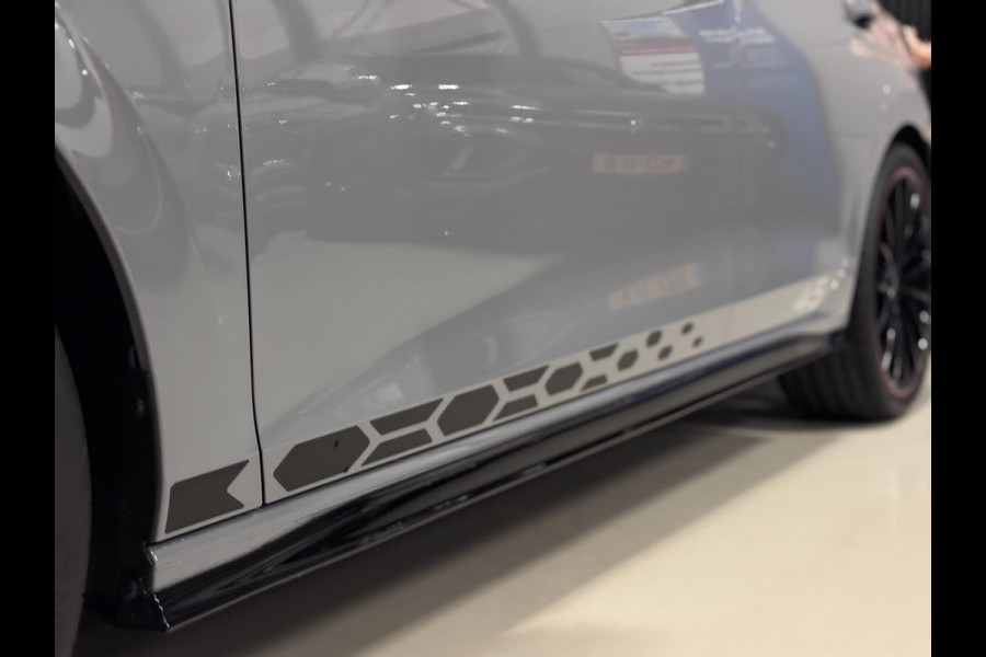 Volkswagen Golf 2.0 TSI GTI CLUBSPORT '45 Jahre' UNIEK | NIEUWSTAAT | VOL!