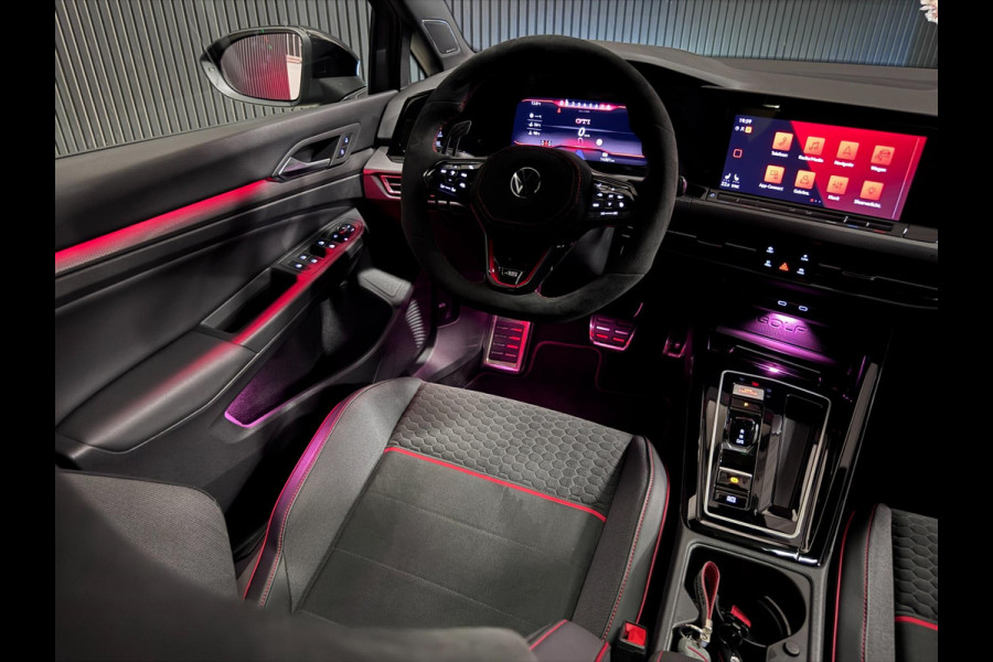 Volkswagen Golf 2.0 TSI GTI CLUBSPORT '45 Jahre' UNIEK | NIEUWSTAAT | VOL!