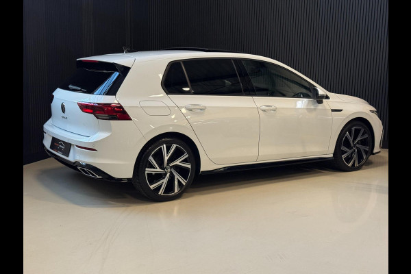 Volkswagen Golf 1.5 TSI R-Line | PANORAMA | CAMERA | LAGE KM!