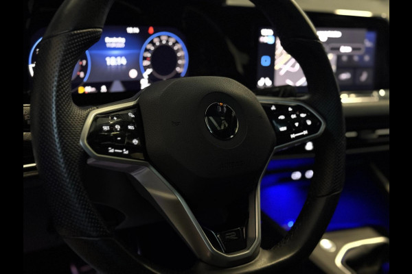 Volkswagen Golf 1.5 TSI R-Line | PANORAMA | CAMERA | LAGE KM!