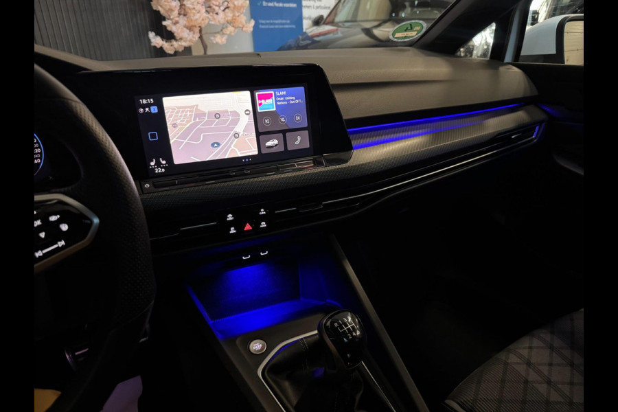 Volkswagen Golf 1.5 TSI R-Line | PANORAMA | CAMERA | LAGE KM!