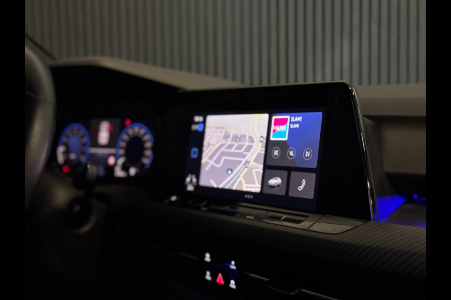 Volkswagen Golf 1.5 TSI R-Line | PANORAMA | CAMERA | LAGE KM!