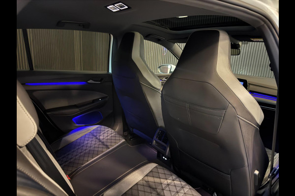 Volkswagen Golf 1.5 TSI R-Line | PANORAMA | CAMERA | LAGE KM!