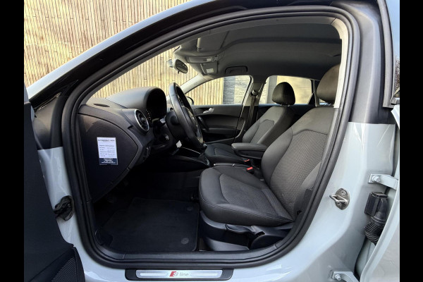 Audi A1 Sportback 1.0 TFSI Adrenalin Handgeschakeld | S-line exterieur | Airconditioning | Cruise control | Navigatie voorbereiding | Pi