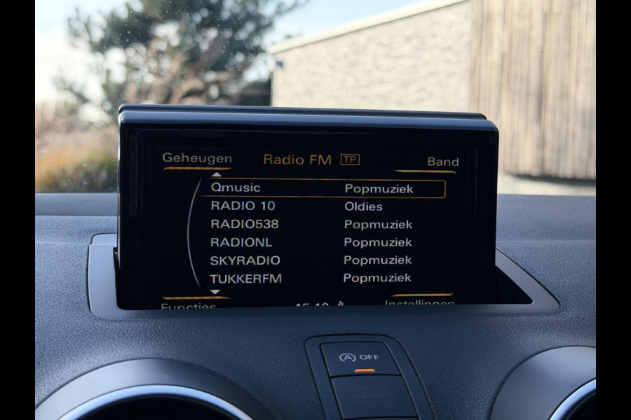 Audi A1 Sportback 1.0 TFSI Adrenalin Handgeschakeld | S-line exterieur | Airconditioning | Cruise control | Navigatie voorbereiding | Pi