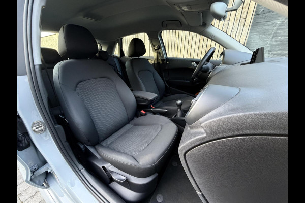 Audi A1 Sportback 1.0 TFSI Adrenalin Handgeschakeld | S-line exterieur | Airconditioning | Cruise control | Navigatie voorbereiding | Pi