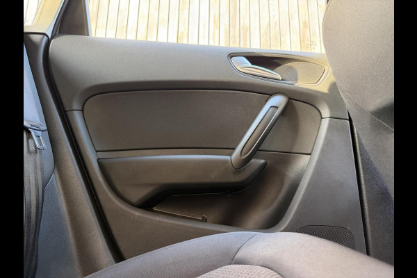 Audi A1 Sportback 1.0 TFSI Adrenalin Handgeschakeld | S-line exterieur | Airconditioning | Cruise control | Navigatie voorbereiding | Pi