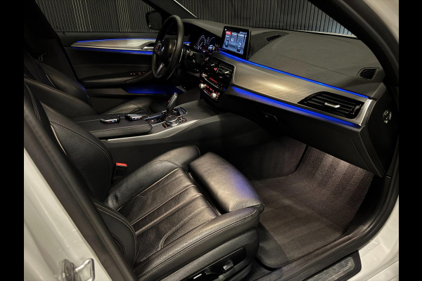 BMW 5 Serie Touring 530i xDrive M Sport | PANO | HUD | LED | SFEERVERLICHTING
