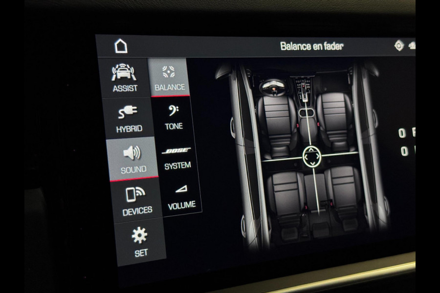 Porsche Cayenne Coupé 3.0 E-Hybrid | ORG. NL | SPORT DESIGN | PANO | TREKHAAK | HUD | SPORT CHRONO | LUCHTVERING