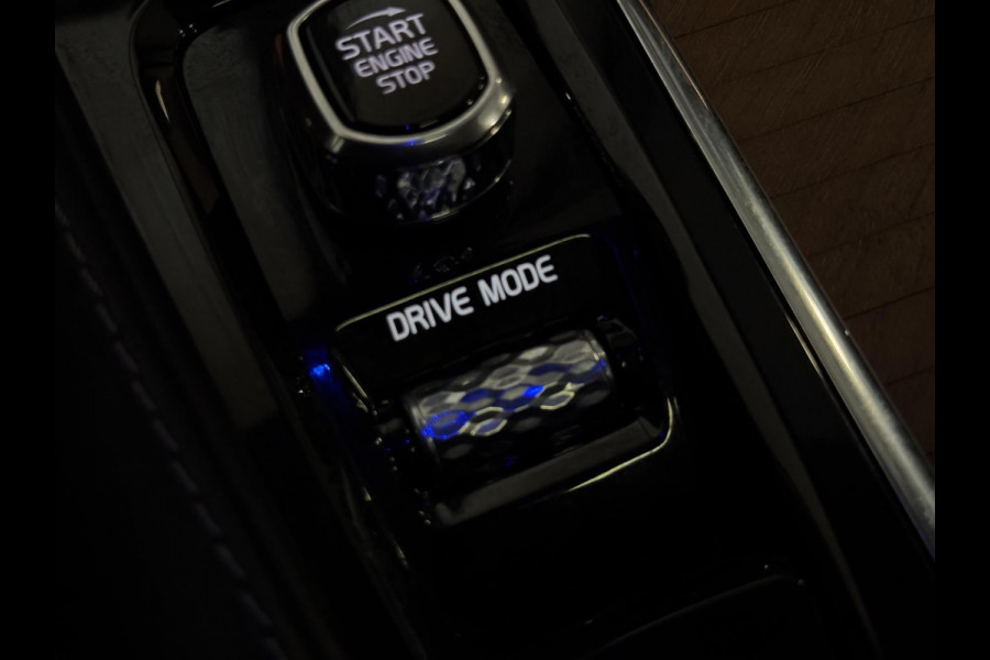 Volvo XC90 2.0 T5 AWD Inscription | PANO | LED | CAMERA | VOL!