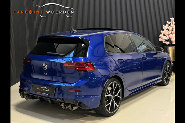 Volkswagen Golf 2.0 TSI R 4Motion | AKRAPOVIC | PANO | HUD