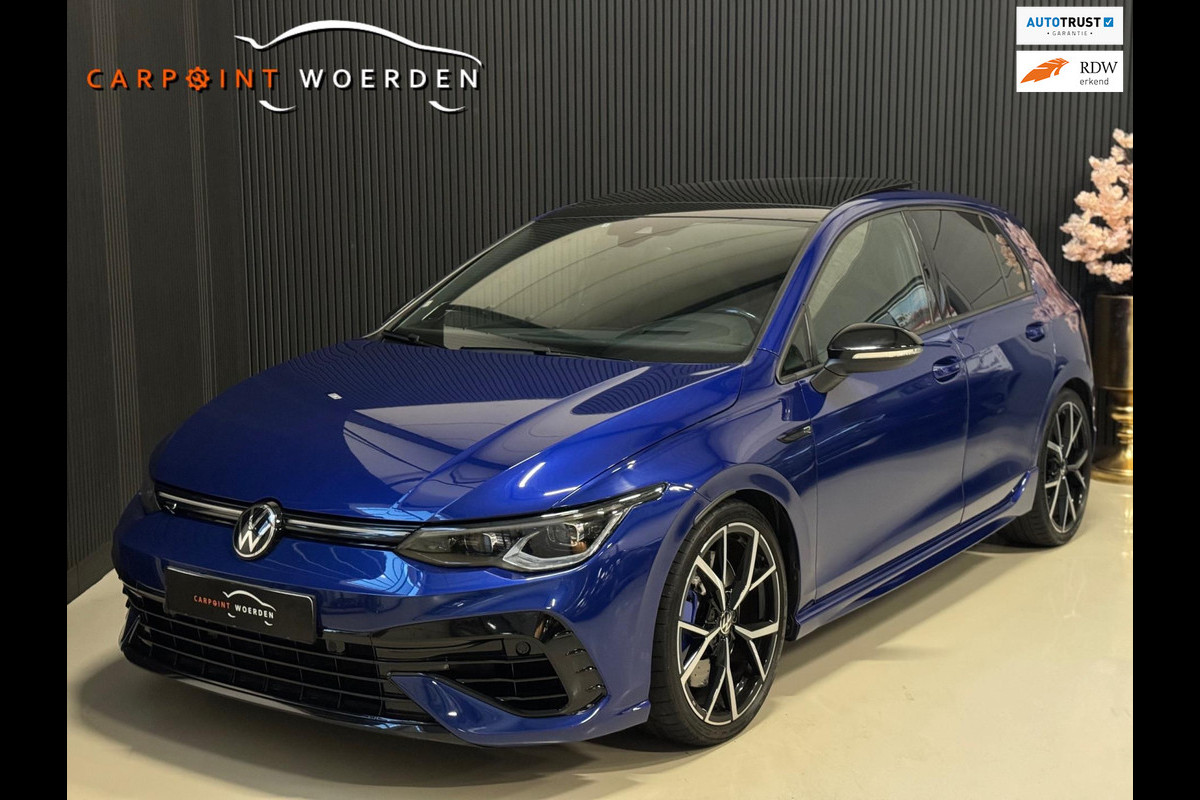 Volkswagen Golf 2.0 TSI R 4Motion | AKRAPOVIC | PANO | HUD