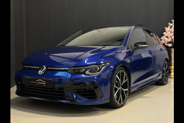 Volkswagen Golf 2.0 TSI R 4Motion | AKRAPOVIC | PANO | HUD