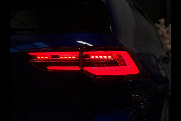 Volkswagen Golf 2.0 TSI R 4Motion | AKRAPOVIC | PANO | HUD