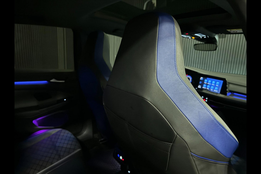 Volkswagen Golf 2.0 TSI R 4Motion | AKRAPOVIC | PANO | HUD