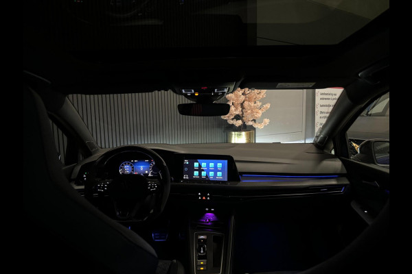 Volkswagen Golf 2.0 TSI R 4Motion | AKRAPOVIC | PANO | HUD