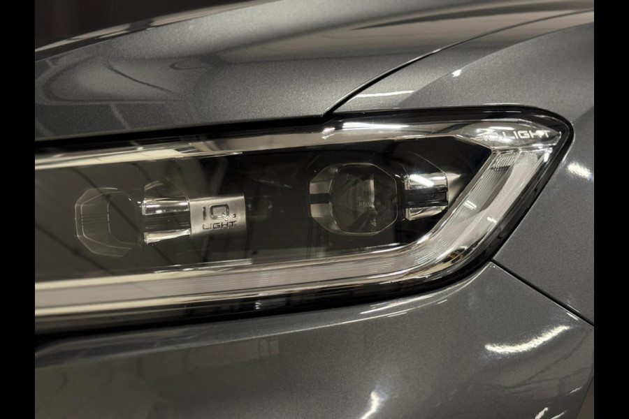 Volkswagen T-Roc 1.5 TSI R-Line DSG | PANO | IQ LIGHT | VIRTUAL | CAMERA