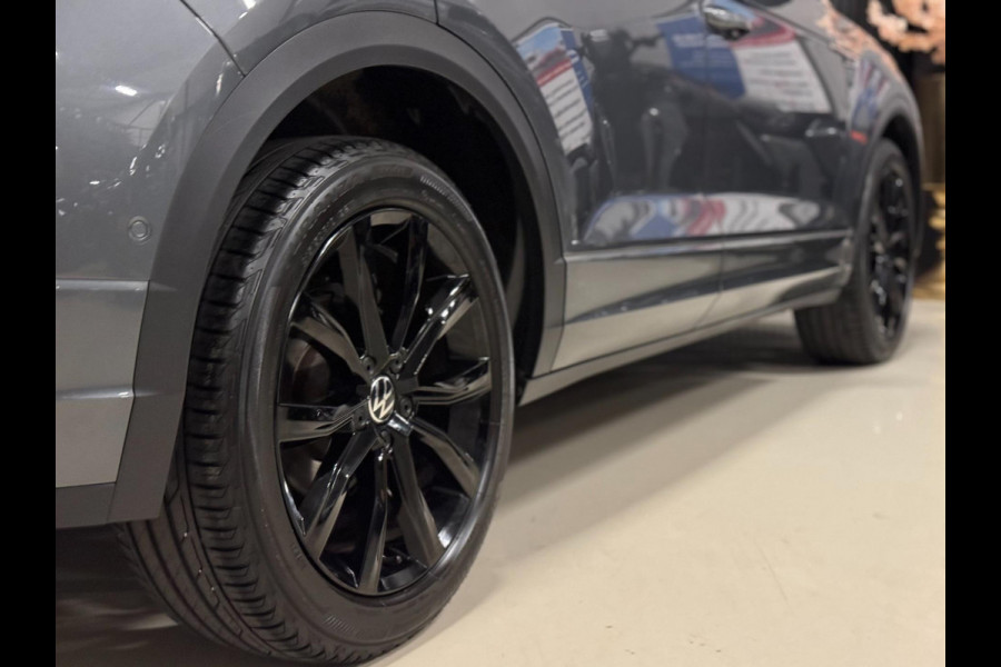 Volkswagen T-Roc 1.5 TSI R-Line DSG | PANO | IQ LIGHT | VIRTUAL | CAMERA