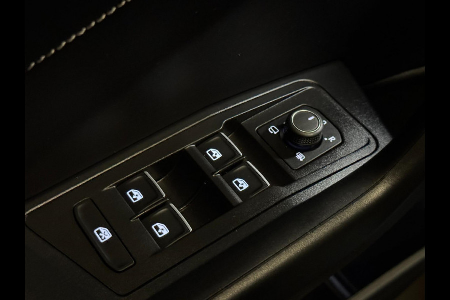 Volkswagen T-Roc 1.5 TSI R-Line DSG | PANO | IQ LIGHT | VIRTUAL | CAMERA