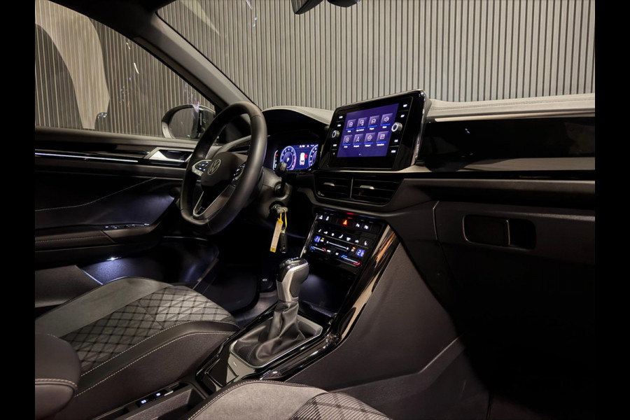 Volkswagen T-Roc 1.5 TSI R-Line DSG | PANO | IQ LIGHT | VIRTUAL | CAMERA