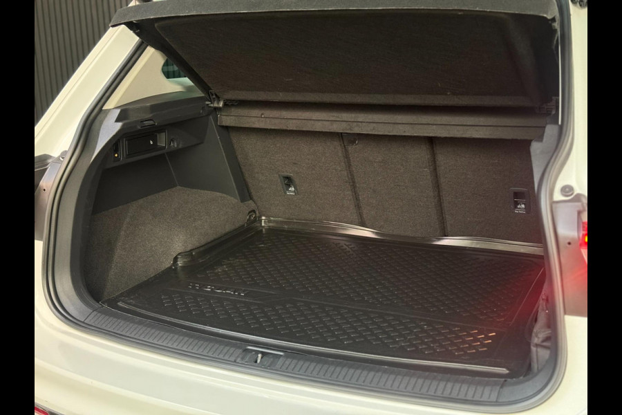 Volkswagen Tiguan 2.0 TDI 4Motion R-LINE | 190PK | VIRTUAL | TREKHAAK | CAMERA