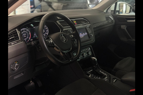 Volkswagen Tiguan 2.0 TDI 4Motion R-LINE | 190PK | VIRTUAL | TREKHAAK | CAMERA