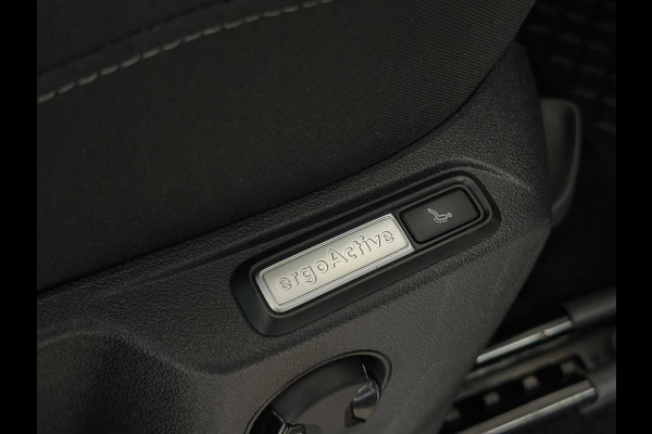 Volkswagen Tiguan 2.0 TDI 4Motion R-LINE | 190PK | VIRTUAL | TREKHAAK | CAMERA