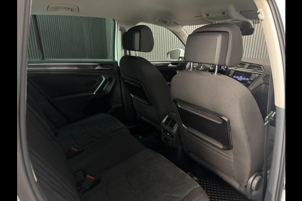 Volkswagen Tiguan 2.0 TDI 4Motion R-LINE | 190PK | VIRTUAL | TREKHAAK | CAMERA