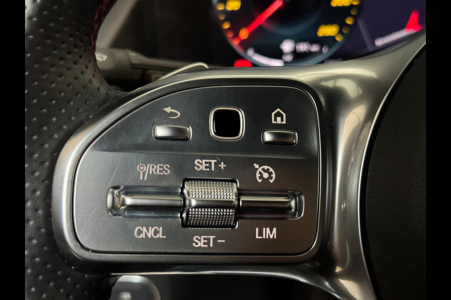 Mercedes-Benz GLA 180 AMG | LED | WIDESCREEN | TREKHAAK