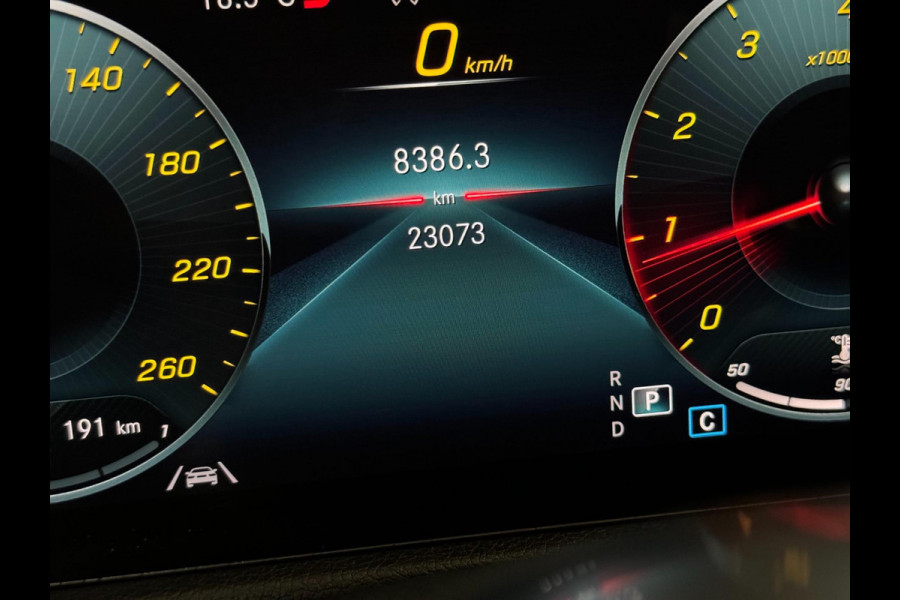 Mercedes-Benz GLA 180 AMG | LED | WIDESCREEN | TREKHAAK