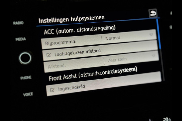 Volkswagen Golf 1.4 TSI R-LINE DSG | CAMERA | STOELVERW. | ACC