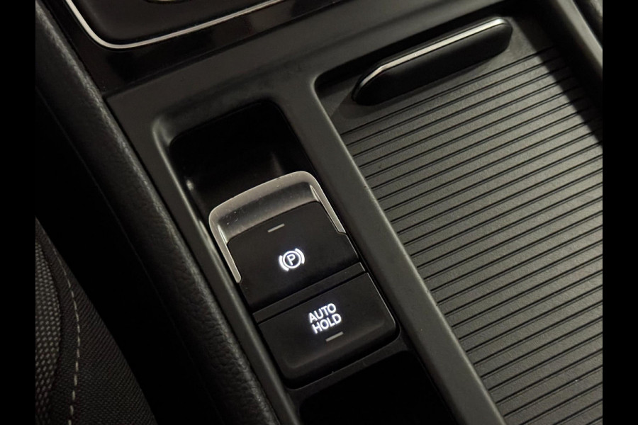 Volkswagen Golf 1.4 TSI R-LINE DSG | CAMERA | STOELVERW. | ACC