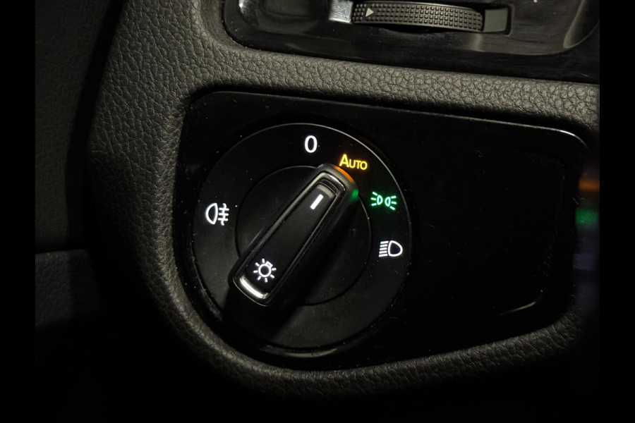 Volkswagen Golf 1.4 TSI R-LINE DSG | CAMERA | STOELVERW. | ACC