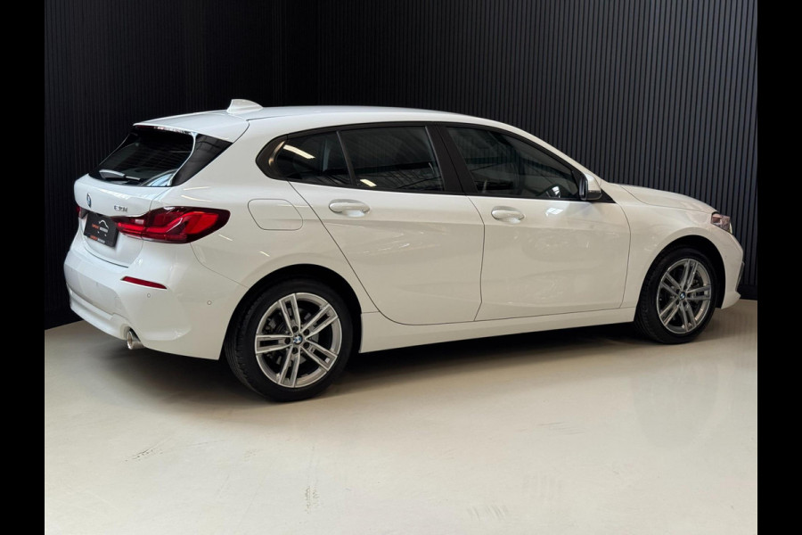 BMW 1-serie 120i | CAMERA | LED | STOELVERW. | 2024