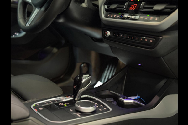 BMW 1-serie 120i | CAMERA | LED | STOELVERW. | 2024