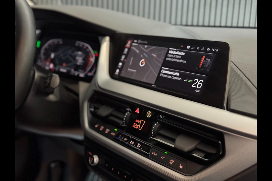 BMW 1-serie 120i | CAMERA | LED | STOELVERW. | 2024
