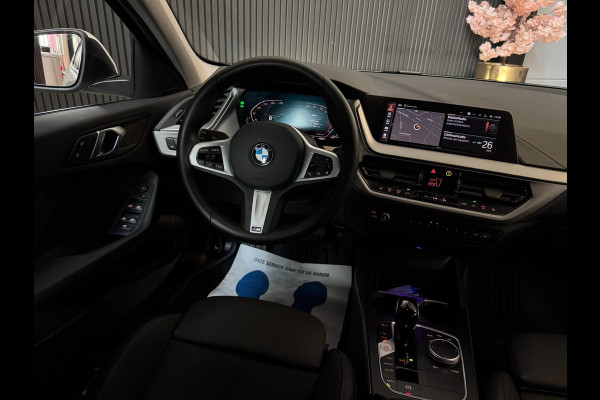 BMW 1-serie 120i | CAMERA | LED | STOELVERW. | 2024