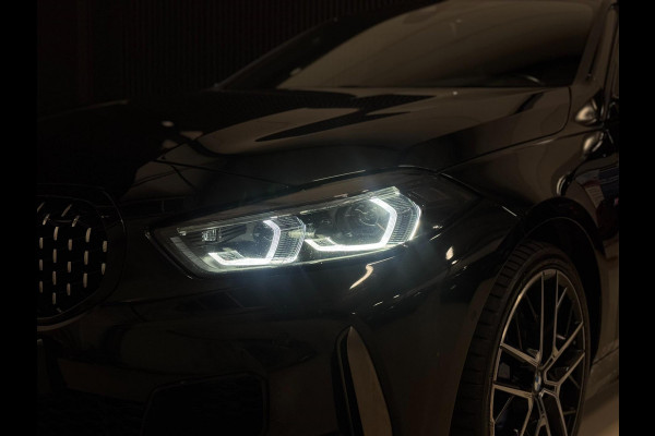 BMW 1-serie M135i xDrive M PERFORMANCE | NAP | PANO | KUIP | VOL!