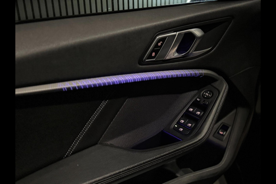 BMW 1-serie M135i xDrive M PERFORMANCE | NAP | PANO | KUIP | VOL!