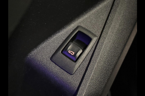 BMW 1-serie M135i xDrive M PERFORMANCE | NAP | PANO | KUIP | VOL!