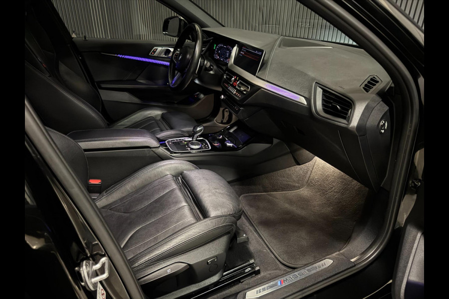 BMW 1-serie M135i xDrive M PERFORMANCE | NAP | PANO | KUIP | VOL!