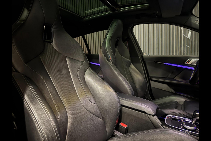 BMW 1-serie M135i xDrive M PERFORMANCE | NAP | PANO | KUIP | VOL!