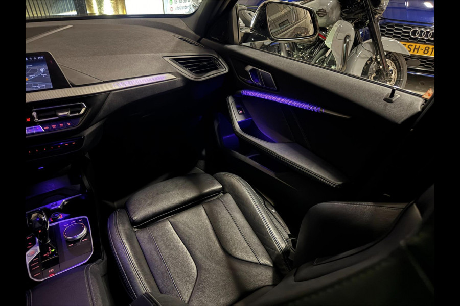 BMW 1-serie M135i xDrive M PERFORMANCE | NAP | PANO | KUIP | VOL!