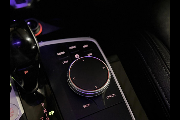 BMW 1-serie M135i xDrive M PERFORMANCE | NAP | PANO | KUIP | VOL!