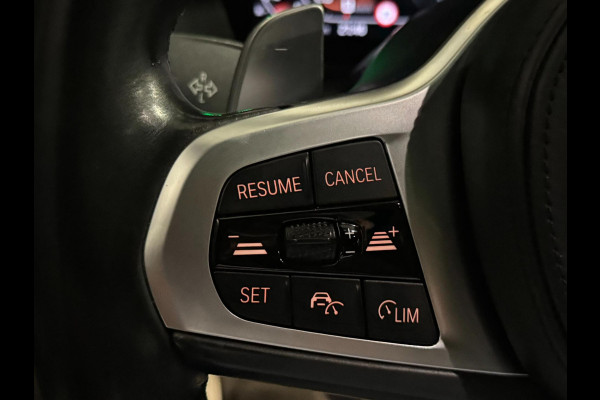 BMW 1-serie M135i xDrive M PERFORMANCE | NAP | PANO | KUIP | VOL!