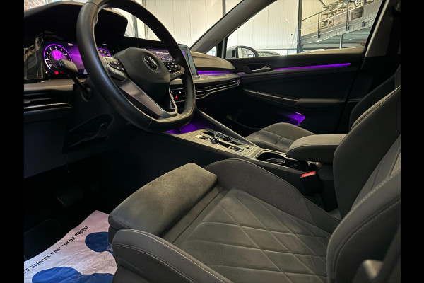 Volkswagen Golf 1.5 eTSI Style DSG | IQ LIGHT | CAMERA | SFEERVERLICHTING