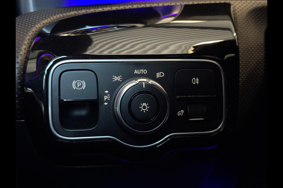 Mercedes-Benz CLA-Klasse Shooting Brake 250 4MATIC AMG | PANO | SFEER | HUD | BOMVOL!