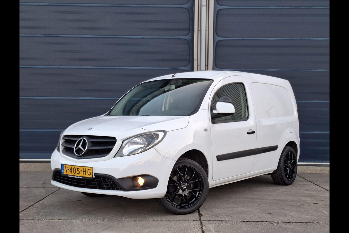 Mercedes-Benz Citan 109 CDI BlueEFFICIENCY Business Ambition AIRCO / CRUISE CONTROLE / EURO 6