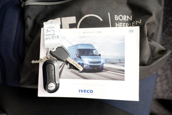 Iveco Daily 35C14 136pk Open Laadbak met laadklep en trekhaak 3500kg 10-2019