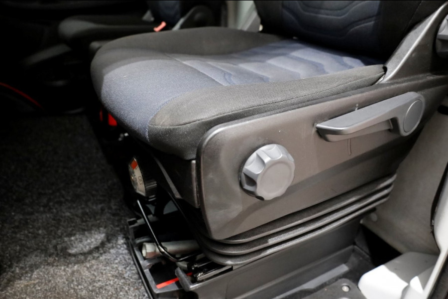 Iveco Daily 35C14 136pk Open Laadbak met laadklep en trekhaak 3500kg 10-2019